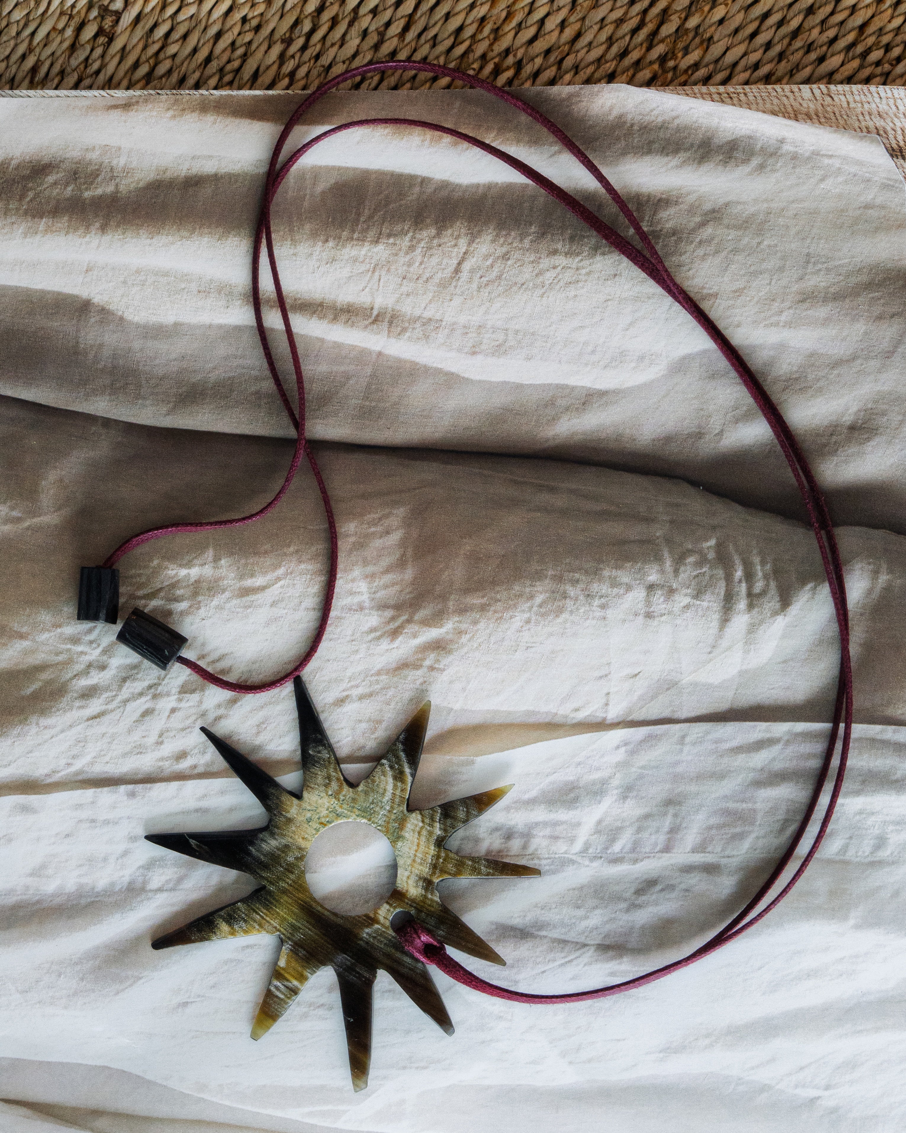 Éclat Pendant Necklace